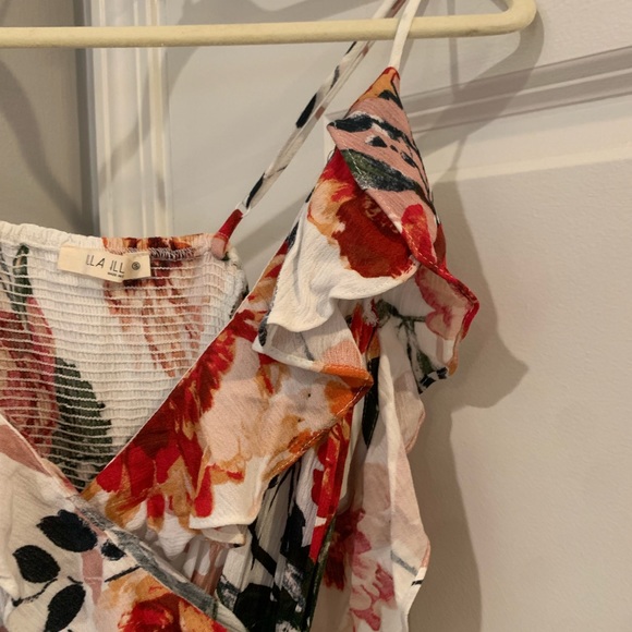 NWOT ILLA ILLA Floral Romper - Picture 3 of 3